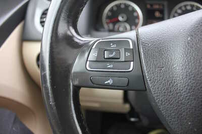 2013 Volkswagen Tiguan, $5999. Photo 12