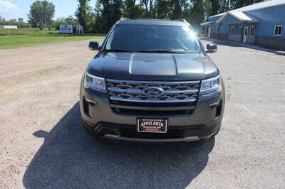 2018 Ford Explorer, $12999. Photo 2