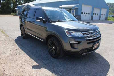 2018 Ford Explorer, $12999. Photo 3
