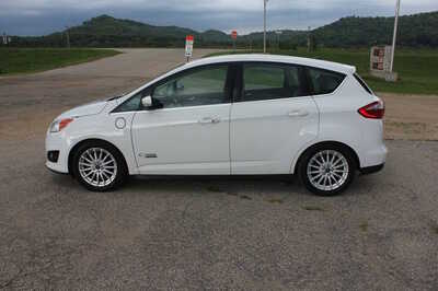 2016 Ford C-MAX, $9999. Photo 8
