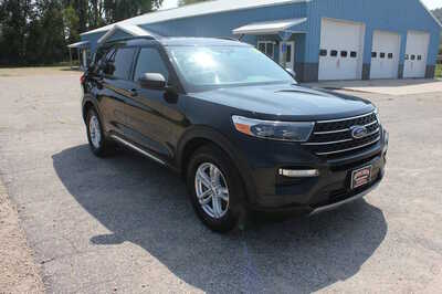 2020 Ford Explorer, $14999. Photo 3