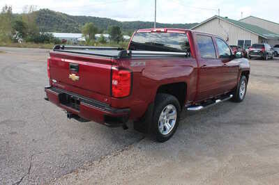 2018 Chevrolet 1500 Crew Cab, $24999. Photo 5