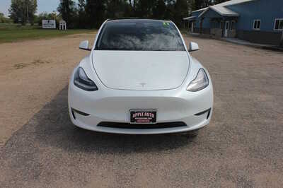 2021 Tesla Model Y, $21999. Photo 2