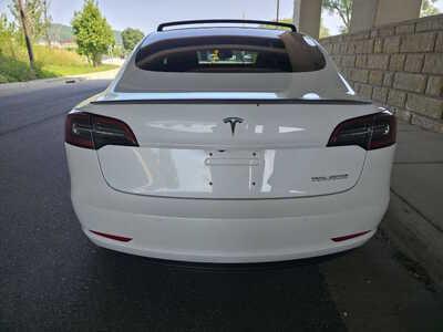 2018 Tesla Model 3, $15999. Photo 4