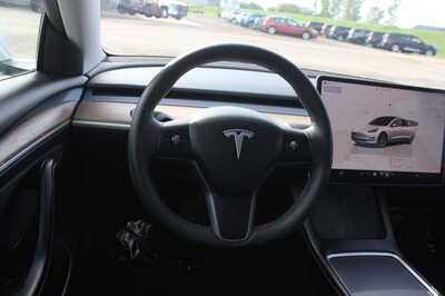 2023 Tesla Model 3, $25999. Photo 10