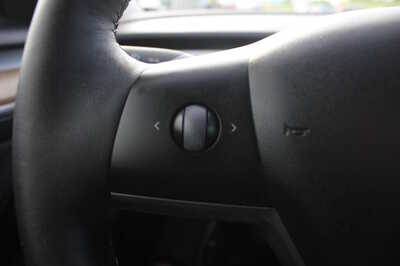 2023 Tesla Model 3, $25999. Photo 12