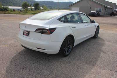2023 Tesla Model 3, $25999. Photo 5