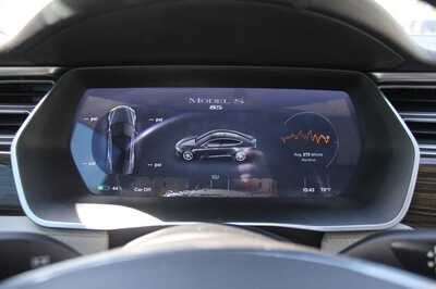 2014 Tesla Model S, $11999. Photo 11