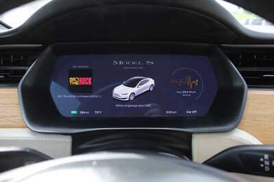 2021 Tesla Model S, $32999. Photo 11
