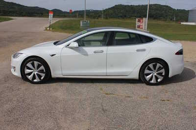 2021 Tesla Model S, $32999. Photo 8