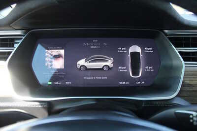 2016 Tesla Model X, $15999. Photo 10