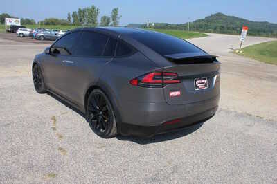 2016 Tesla Model X, $15999. Photo 6