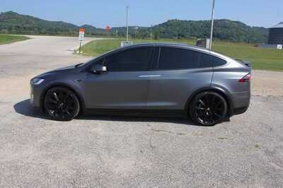 2016 Tesla Model X, $15999. Photo 7