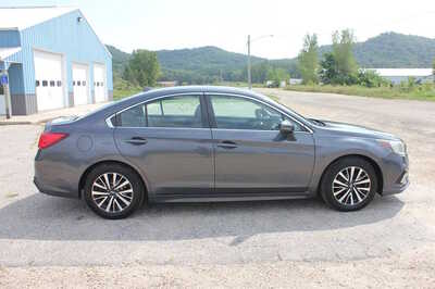 2018 Subaru Legacy, $12499. Photo 4