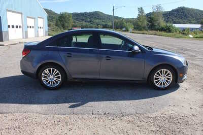 2013 Chevrolet Cruze, $4999. Photo 4