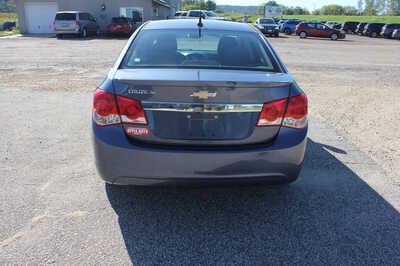 2013 Chevrolet Cruze, $4999. Photo 6