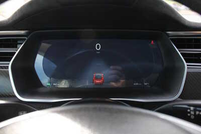 2015 Tesla Model S, $18999. Photo 11