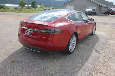 2015 Tesla Model S, $18999. Photo 5