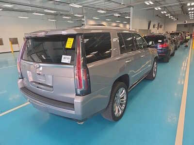 2018 Cadillac Escalade, $16999. Photo 3