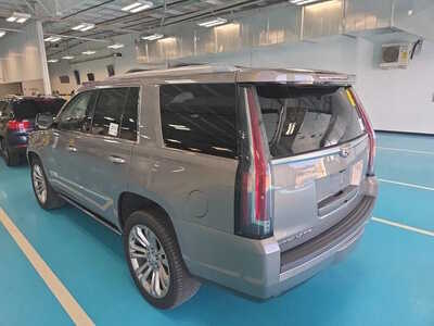 2018 Cadillac Escalade, $16999. Photo 4