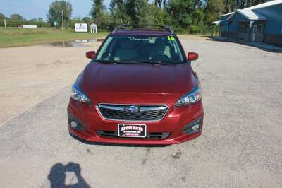 2018 Subaru Impreza, $8999. Photo 2