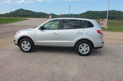 2012 Hyundai Santa Fe, $3999. Photo 8