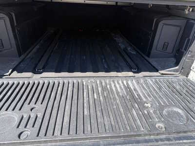 2019 Nissan Titan, $25964. Photo 6