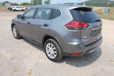 2017 Nissan Rogue, $6999. Photo 7