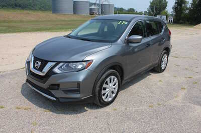 2017 Nissan Rogue, $6999. Photo 1