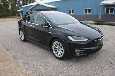 2016 Tesla Model X, $20999. Photo 3