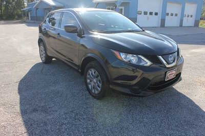 2019 Nissan Rogue, $11999. Photo 3