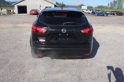 2019 Nissan Rogue, $11999. Photo 6