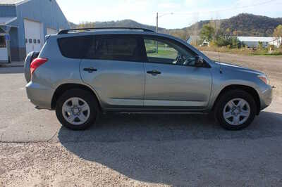 2007 Toyota RAV4, $7499. Photo 4