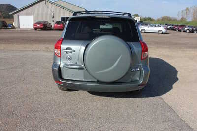 2007 Toyota RAV4, $7499. Photo 6