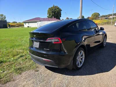2021 Tesla Model Y, $19999. Photo 5