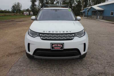 2017 Land Rover Discovery, $13999. Photo 2