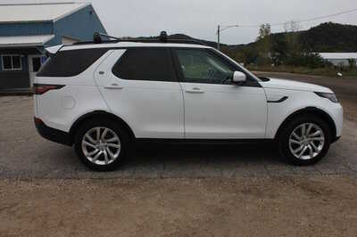2017 Land Rover Discovery, $13999. Photo 4