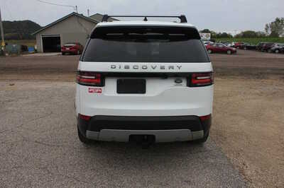 2017 Land Rover Discovery, $13999. Photo 6