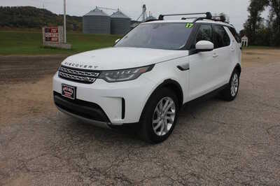2017 Land Rover Discovery, $13999. Photo 1