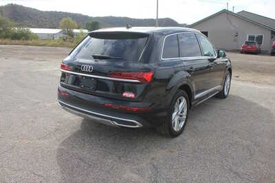 2022 Audi Q7, $28999. Photo 5