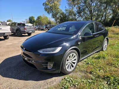 2018 Tesla Model X, $0. Photo 1