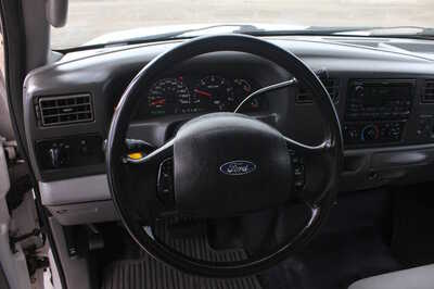 2004 Ford F-550 Super, $11999. Photo 10