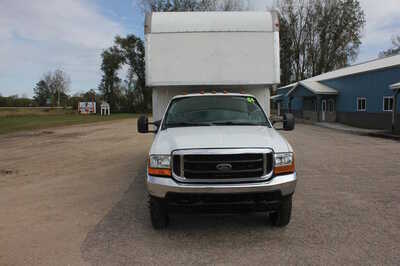 2004 Ford F-550 Super, $11999. Photo 2