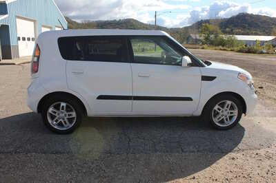 2010 Kia Soul, $3499. Photo 4