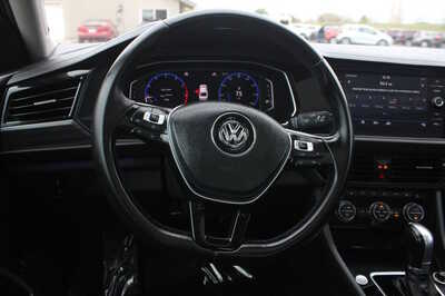 2019 Volkswagen Jetta, $12999. Photo 10