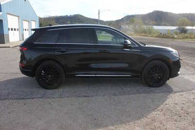 2021 Lincoln Corsair, $21999. Photo 4