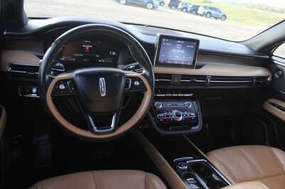 2021 Lincoln Corsair, $21999. Photo 9