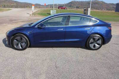 2018 Tesla Model 3, $18999. Photo 8