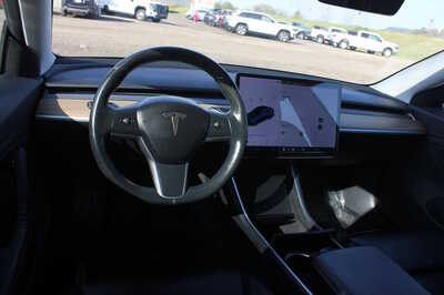 2018 Tesla Model 3, $18999. Photo 9