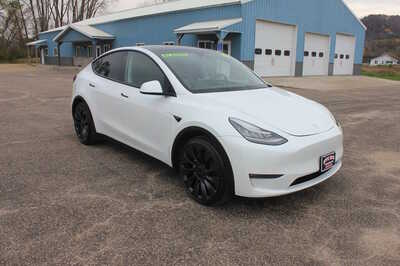 2020 Tesla Model Y, $19999. Photo 3